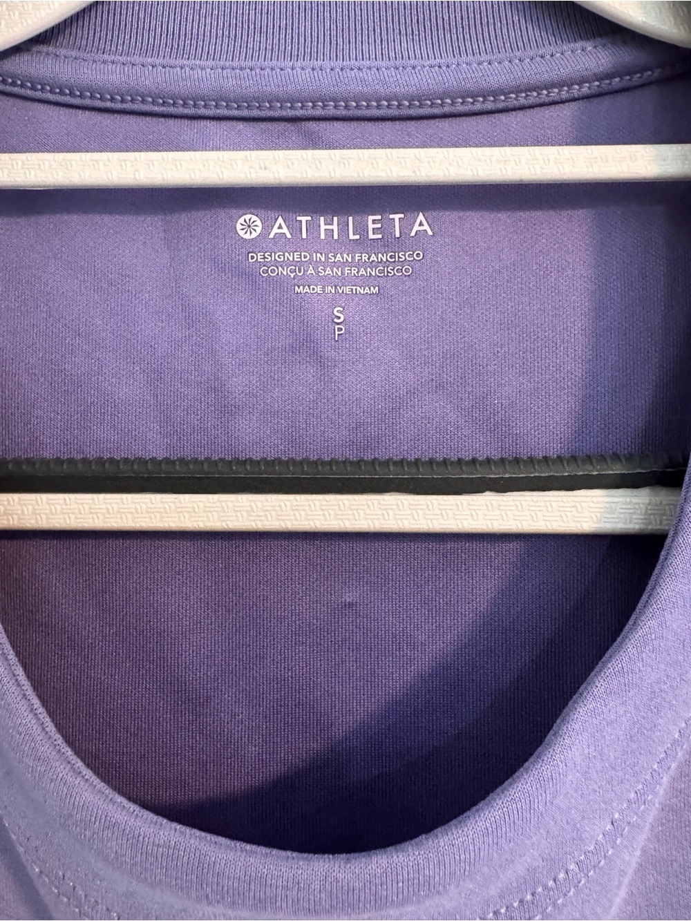 ATHLETA Size SMALL P pleated muscle tee lavender